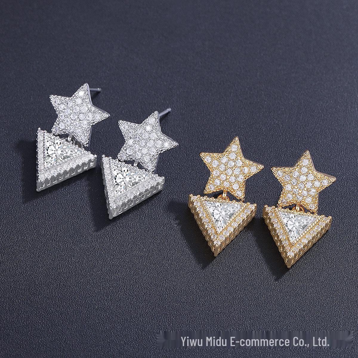 Elegant Zircon Star Stud Earrings – Simple, Luxurious, and Versatile High-End Fashion Accessory
Elegant Zircon Star Stud Earrings – Simple, Luxurious, and Versatile High-End Fashion Accessory