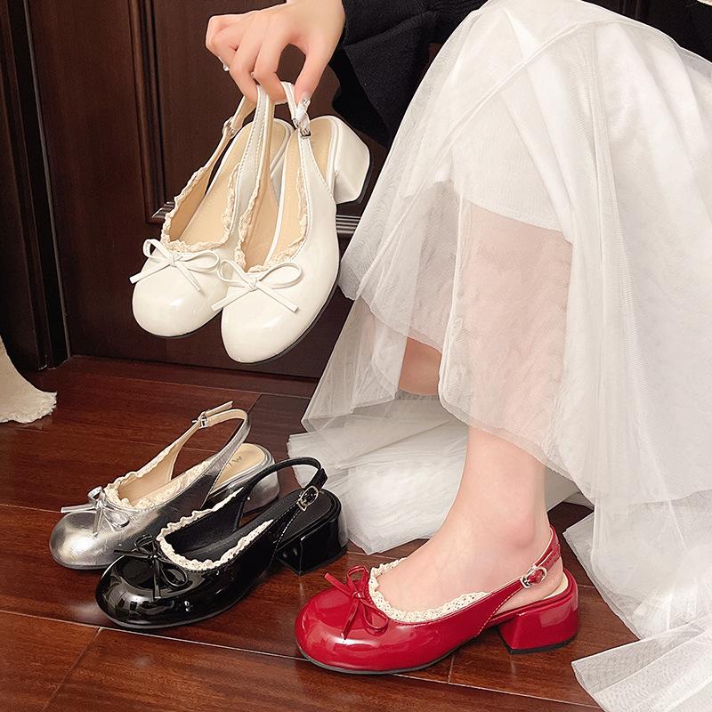 Silver ballet light mouth thick heel high heels women s 2025 summer new with skirt height increase Mary Jane sandals 35 чорний
Silver ballet light mouth thick heel high heels women s 2025 summer new with skirt height increase Mary Jane sandals 35 чорний