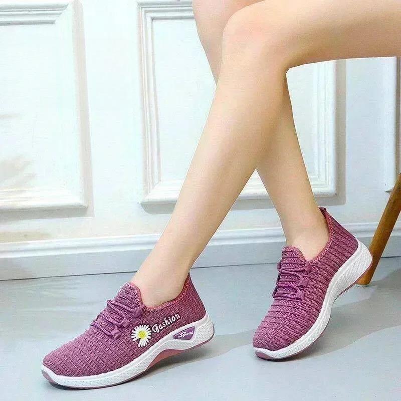 Fashion Fashionable Women s Sports Shoes Summer New Soft Breathable Mesh Soles Lightweight, Trendy Printing Shoes 40 фиолетовый
Fashion Fashionable Women s Sports Shoes Summer New Soft Breathable Mesh Soles Lightweight, Trendy Printing Shoes 40 фиолетовый