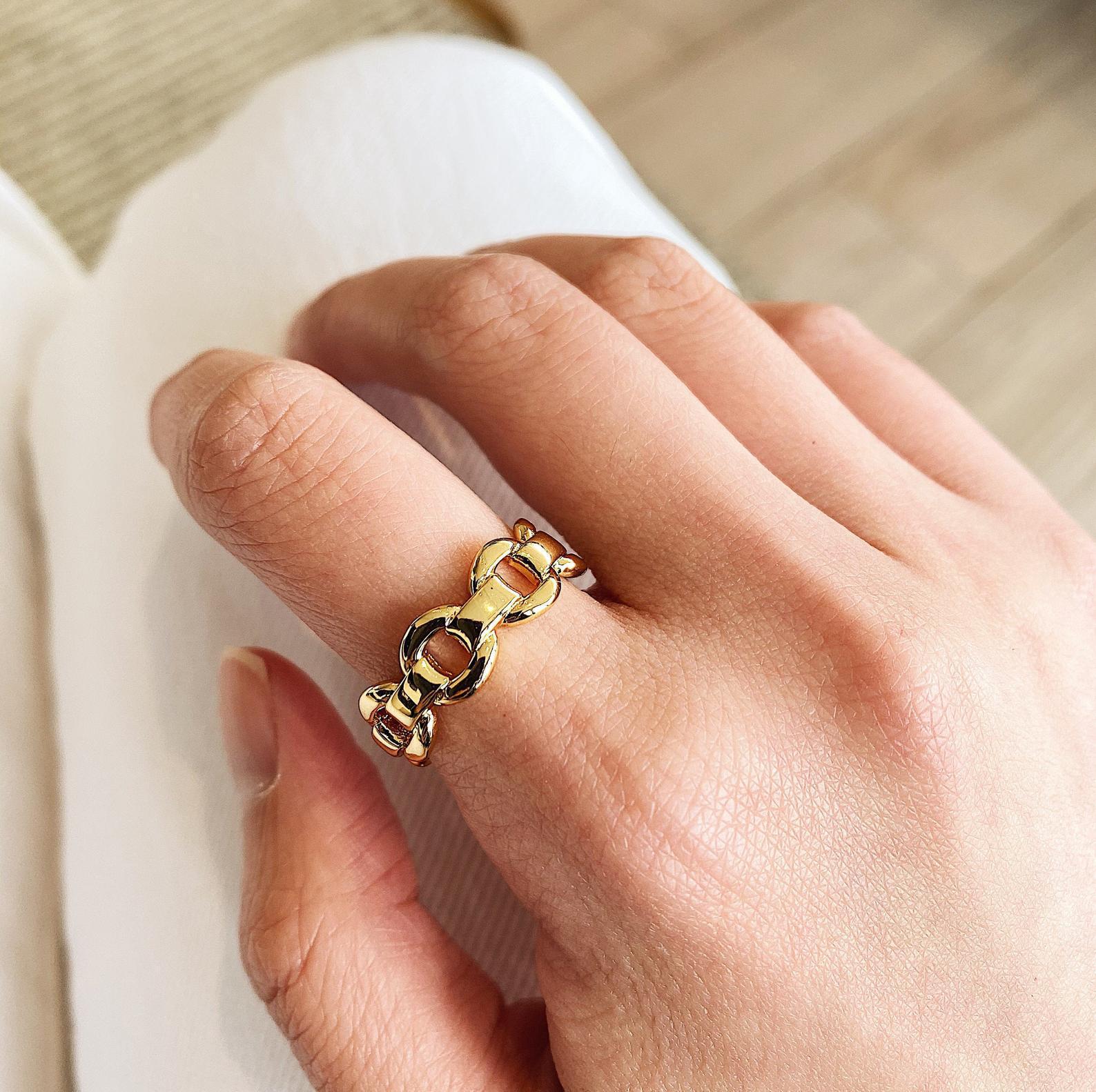 UILZ 2021 European & American Fashion: Cold Style Hollow Square Open Chain Ring for Women Adjustable Open
UILZ 2021 European & American Fashion: Cold Style Hollow Square Open Chain Ring for Women Adjustable Open