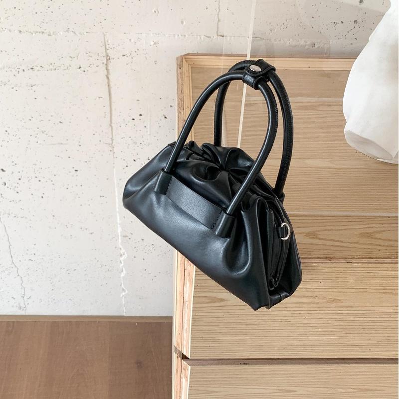 2025 Trendy Clip Pleated Dumpling Bag Solid Color PU Leather Shoulder Crossbody Bag Ladies Shopping Bag Wallets чёрный
2025 Trendy Clip Pleated Dumpling Bag Solid Color PU Leather Shoulder Crossbody Bag Ladies Shopping Bag Wallets чёрный