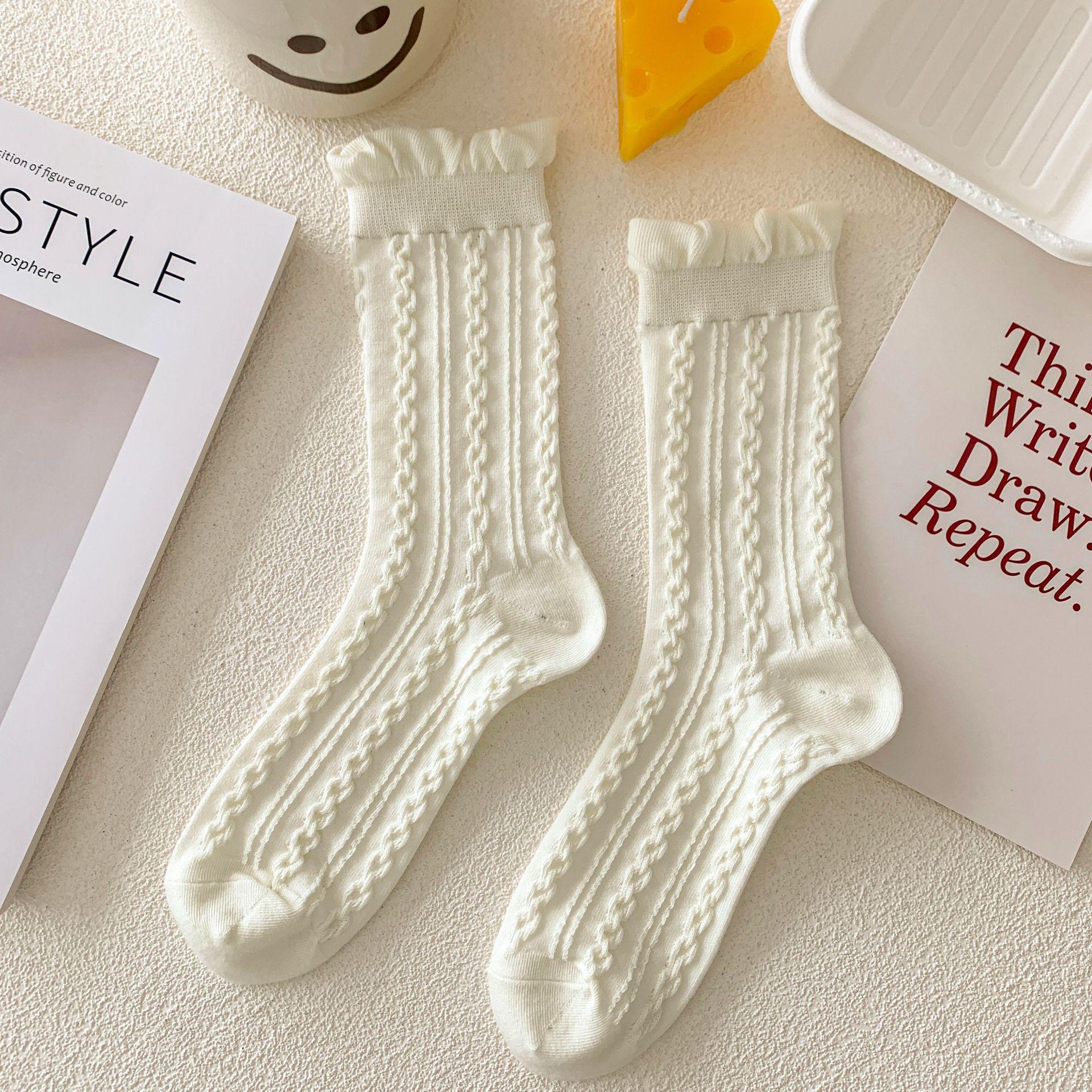 Носки с цветочным и сердечным узором, милые и симпатичные носки средней длины с оборками, женские чулки и чулочно-носочные изделия 1
Носки с цветочным и сердечным узором, милые и симпатичные носки средней длины с оборками, женские чулки и чулочно-носочные изделия 1