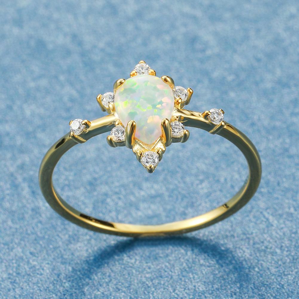 Light Luxury Style Gold Plated Water Droplet White Border White Diamond Ring Womens Retro Fashion Accessory No. 6
Light Luxury Style Gold Plated Water Droplet White Border White Diamond Ring Womens Retro Fashion Accessory No. 6