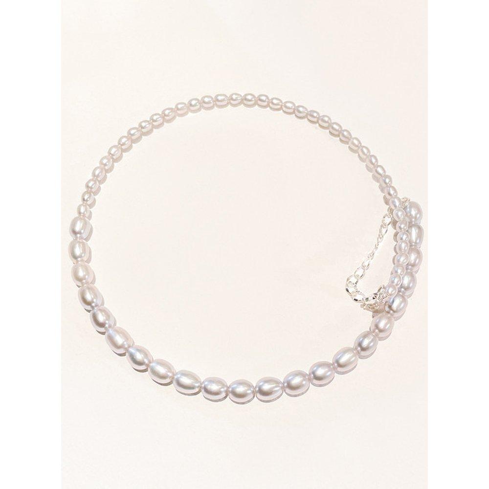 Silver Natural White Freshwater Pearl Chandelier Choker Necklace 35cm
Silver Natural White Freshwater Pearl Chandelier Choker Necklace 35cm