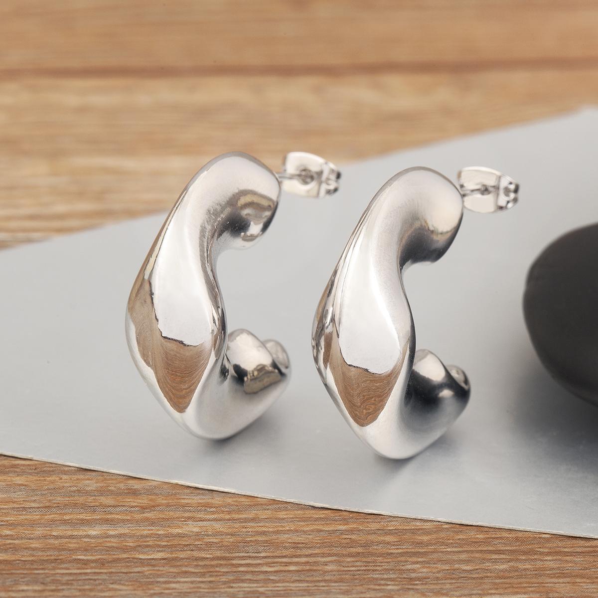 Nidin Fashion Female Personality Geometry Copper Big Circle Hoop Earrings For Women Punk Rock Style Ear Jewelry Accessories Gift
Nidin Fashion Female Personality Geometry Copper Big Circle Hoop Earrings For Women Punk Rock Style Ear Jewelry Accessories Gift