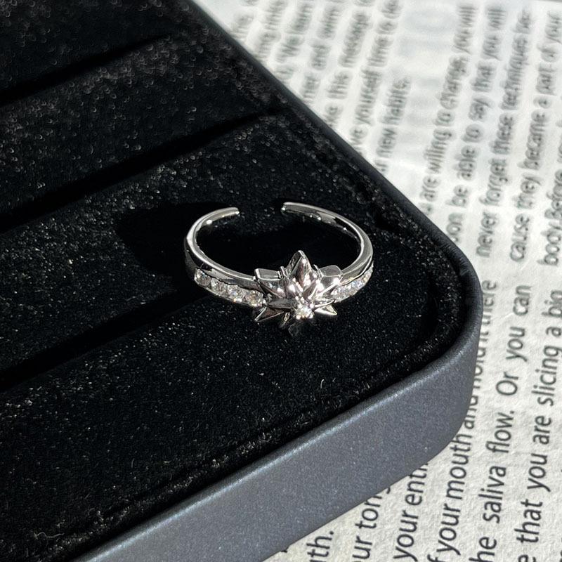2026 Niche Starlight Temperament Light Luxury High Sense Full of Diamonds Star Geometric Opening Ring Female Sweet Cool Exquisite Fashion Ring Resizable
2026 Niche Starlight Temperament Light Luxury High Sense Full of Diamonds Star Geometric Opening Ring Female Sweet Cool Exquisite Fashion Ring Resizable