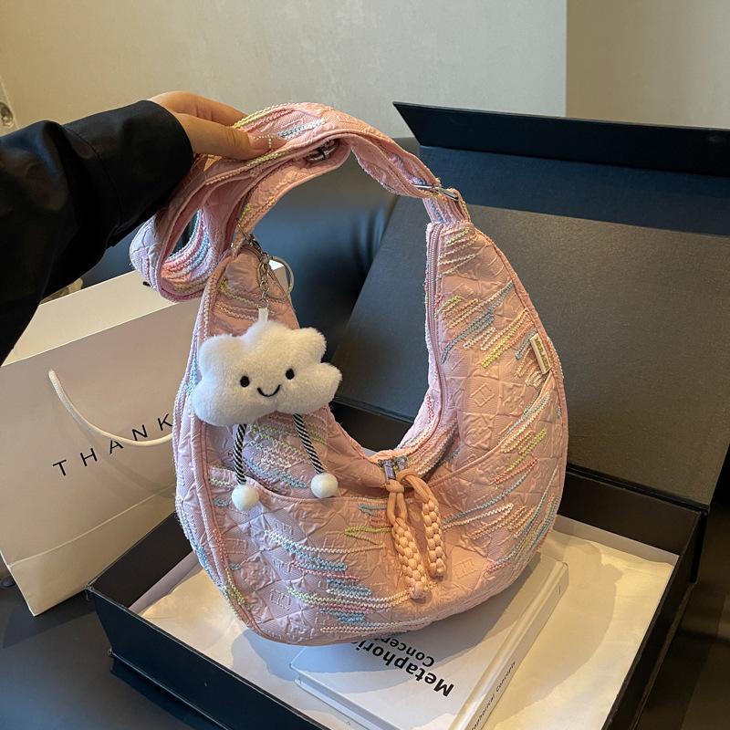 Korean version contrasting color casual large-capacity dumpling bag women s 2025 summer new fashionable versatile shoulder bag commuter women s bag without pendant рожевий
Korean version contrasting color casual large-capacity dumpling bag women s 2025 summer new fashionable versatile shoulder bag commuter women s bag without pendant рожевий