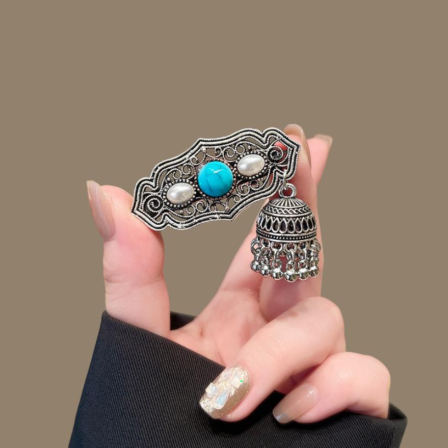 Ethnic Style Bell Hair Clip Pins For Women Elegant Vintage Metal Tassel Hair Clip Girls Trendy Turquoise Hair Accessories
Ethnic Style Bell Hair Clip Pins For Women Elegant Vintage Metal Tassel Hair Clip Girls Trendy Turquoise Hair Accessories