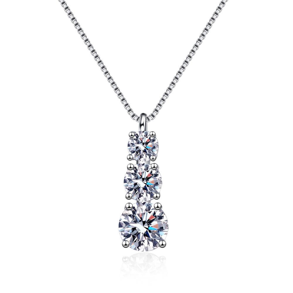 6.5mm Three Stone Graduated Round Cut Moissanite Pendant Necklace S925 Sterling Silver With Box Chain For Women 6.5mm білий
6.5mm Three Stone Graduated Round Cut Moissanite Pendant Necklace S925 Sterling Silver With Box Chain For Women 6.5mm білий