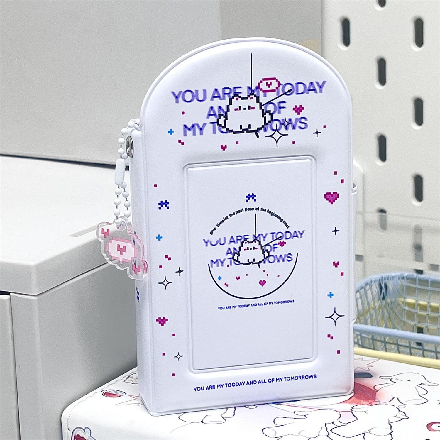 Мультяшный альбом для хранения карточек 3 дюйма с полым дизайном для карточек айдолов-звездочетов
Мультяшный альбом для хранения карточек 3 дюйма с полым дизайном для карточек айдолов-звездочетов