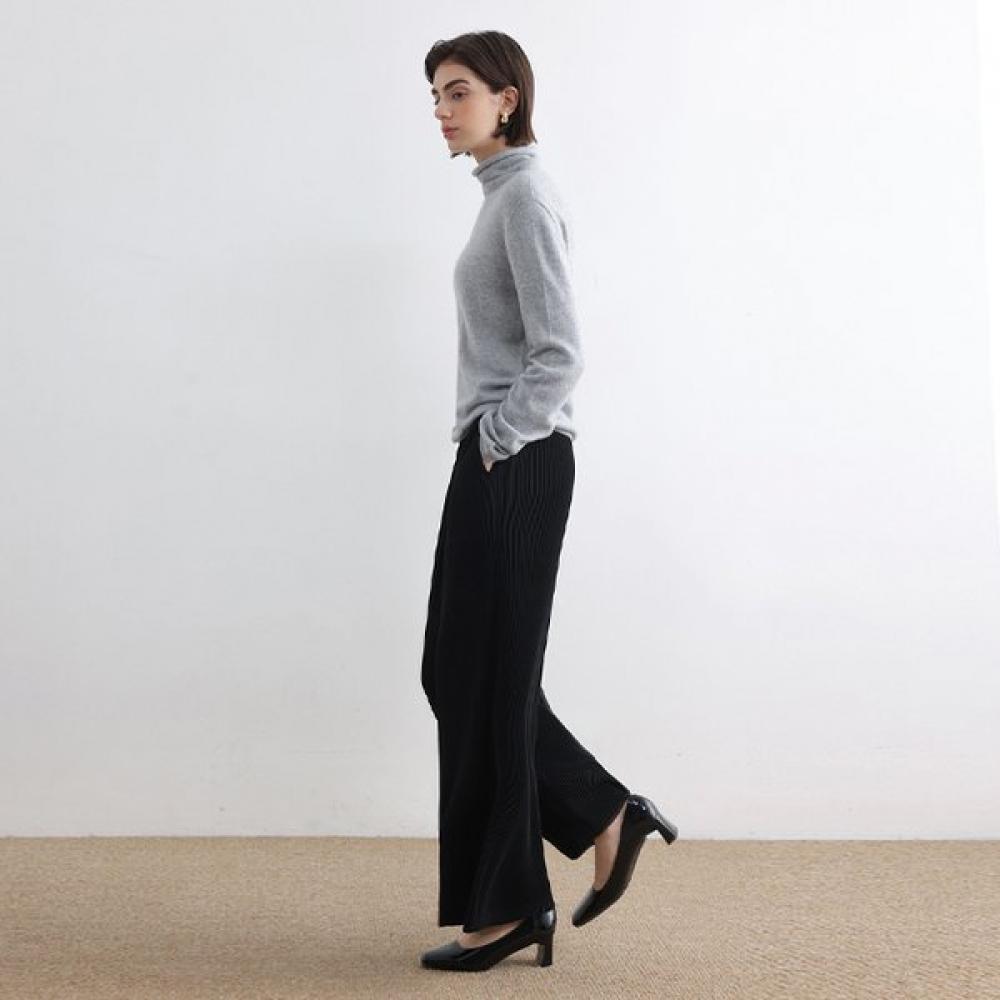 Masino Pleats Pants FREE/BLACK
Masino Pleats Pants FREE/BLACK