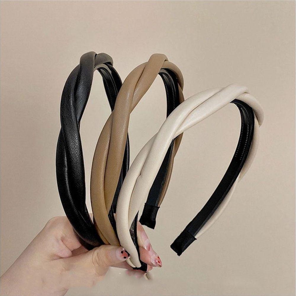 Solid Color Glossy Wide Vintage Women Headband Korean Style Hair Hoop Pu Leather Sweet Hair Hoop чорний
Solid Color Glossy Wide Vintage Women Headband Korean Style Hair Hoop Pu Leather Sweet Hair Hoop чорний