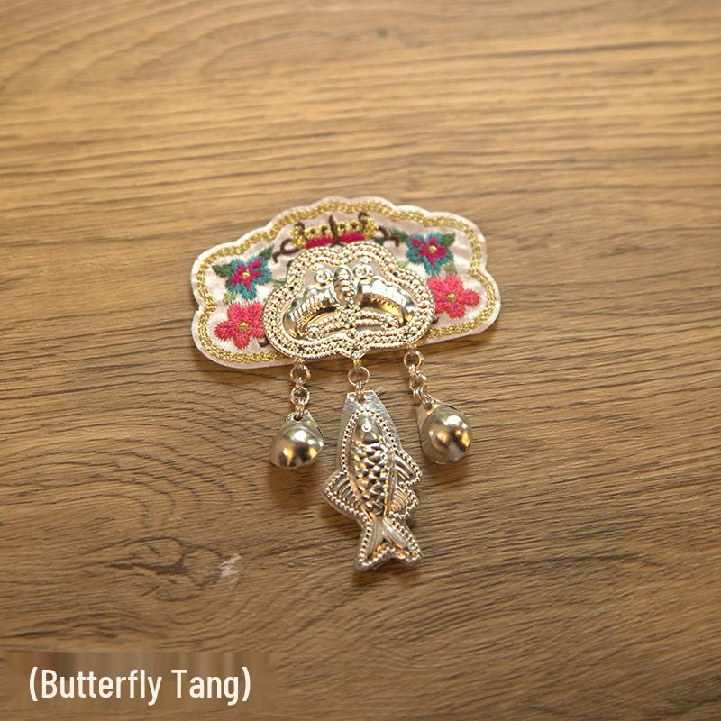 Guizhou Enshi Tujia Miao Embroidery Style Aluminum Refrigerator Magnet - Cultural Heritage Souvenir
Guizhou Enshi Tujia Miao Embroidery Style Aluminum Refrigerator Magnet - Cultural Heritage Souvenir