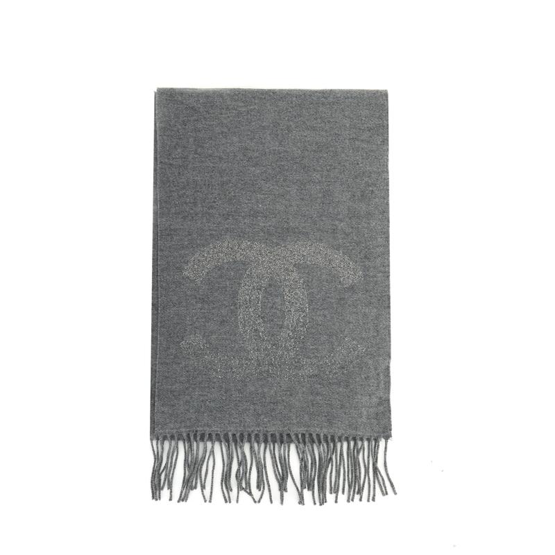 CHANEL Brand Logo Sheep Wool Wool Scarf Unisex Couple Style Gray сірий колір
CHANEL Brand Logo Sheep Wool Wool Scarf Unisex Couple Style Gray сірий колір