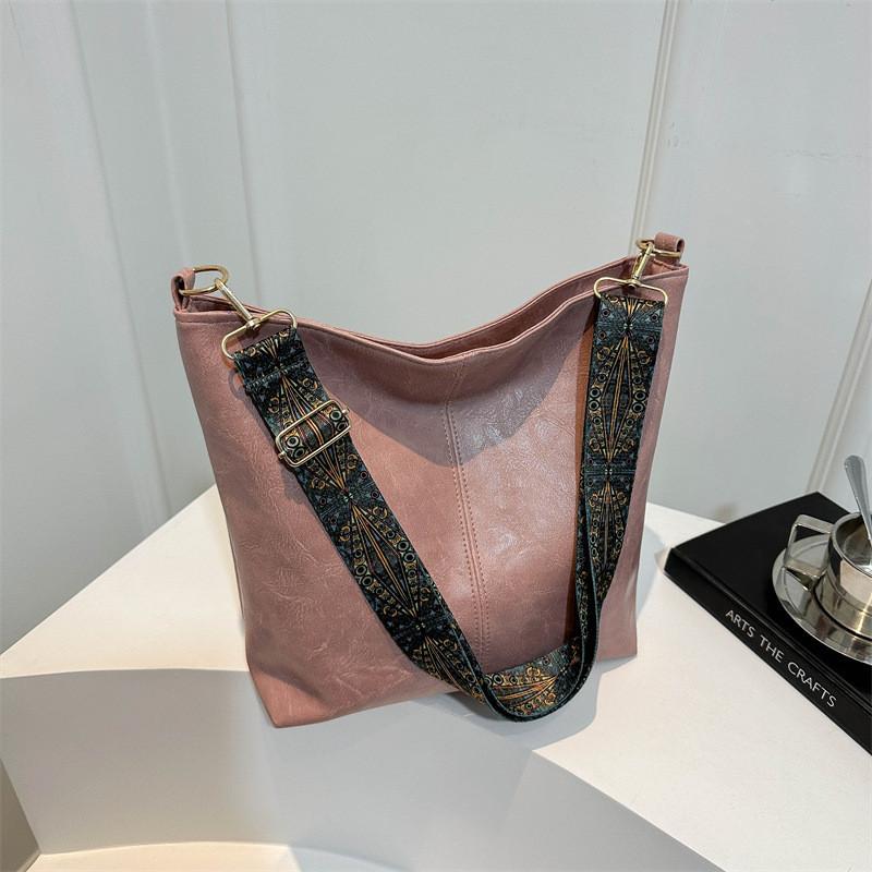 Large Capacity Soft Surface Casual 2024 Spring New Fashion Trendy Chic Shoulder Bucket Bag For Women рожевий
Large Capacity Soft Surface Casual 2024 Spring New Fashion Trendy Chic Shoulder Bucket Bag For Women рожевий