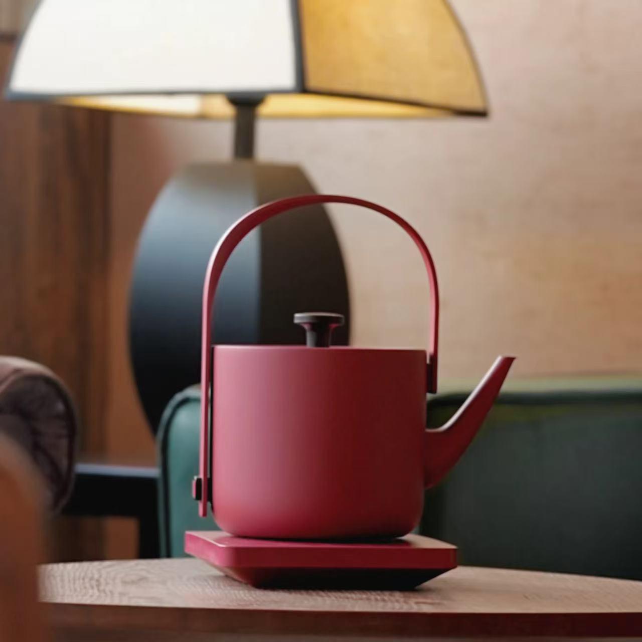 Compact Silent Electric Kettle: Stainless Steel, Auto Power Off, Quick Boil for Tea
Compact Silent Electric Kettle: Stainless Steel, Auto Power Off, Quick Boil for Tea