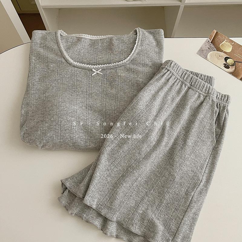 French lace pajamas women s summer class A pure cotton free bra fungus edge loungewear with chest pad two-piece set M( 40-55kg )
French lace pajamas women s summer class A pure cotton free bra fungus edge loungewear with chest pad two-piece set M( 40-55kg )