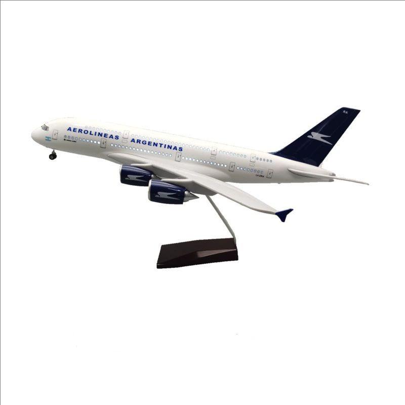 A380 Argentine Airlines aircraft model with lights and wheels simulation static aircraft model ornament
A380 Argentine Airlines aircraft model with lights and wheels simulation static aircraft model ornament