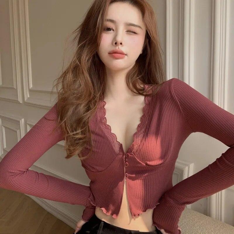 Укороченный топ, повседневная футболка, однотонная кружевная лоскутная куртка на пуговицах с длинным рукавом, приталенная куртка-кардиган для женщин One Size
Укороченный топ, повседневная футболка, однотонная кружевная лоскутная куртка на пуговицах с длинным рукавом, приталенная куртка-кардиган для женщин One Size