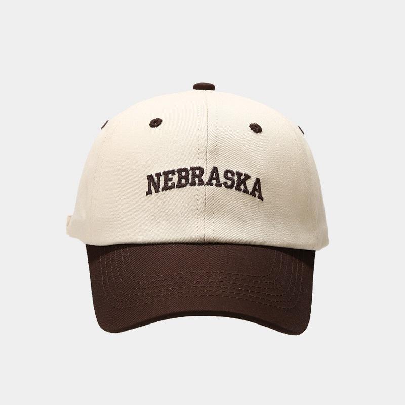 1pc Retro Casual Baseball Cap for Women Spring Summer Outdoor Sun Protection Trucker Hat Color Block Design Windproof Breathable Adjustable коричневий
1pc Retro Casual Baseball Cap for Women Spring Summer Outdoor Sun Protection Trucker Hat Color Block Design Windproof Breathable Adjustable коричневий