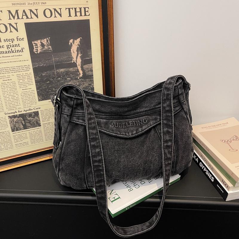 Women Crossbody Bags Fashi Embroidery Letters Denim Shoulder Bag Lazy Style Retro Casual Versatile Texture Commuting Bag чёрный
Women Crossbody Bags Fashi Embroidery Letters Denim Shoulder Bag Lazy Style Retro Casual Versatile Texture Commuting Bag чёрный