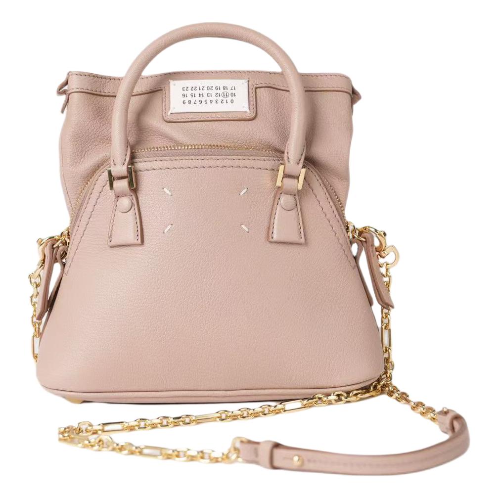 Maison Margiela 5Ac Front Number Signature Tag Goat Leather Shoulder Tote Bag Women Handbags Pink SB1WG0036P5348T4310 Basic Set (Bag+Dust Bag)
Maison Margiela 5Ac Front Number Signature Tag Goat Leather Shoulder Tote Bag Women Handbags Pink SB1WG0036P5348T4310 Basic Set (Bag+Dust Bag)