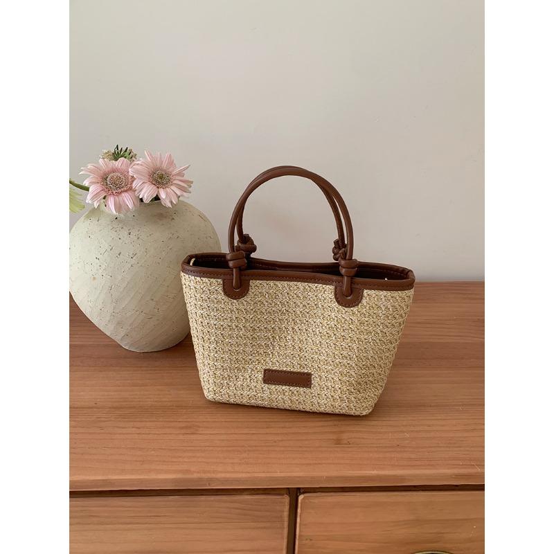 Beach Hand-held Crossbody Bag Stylish Knotted Vegetable Basket Bag Woven Bag коричневий
Beach Hand-held Crossbody Bag Stylish Knotted Vegetable Basket Bag Woven Bag коричневий