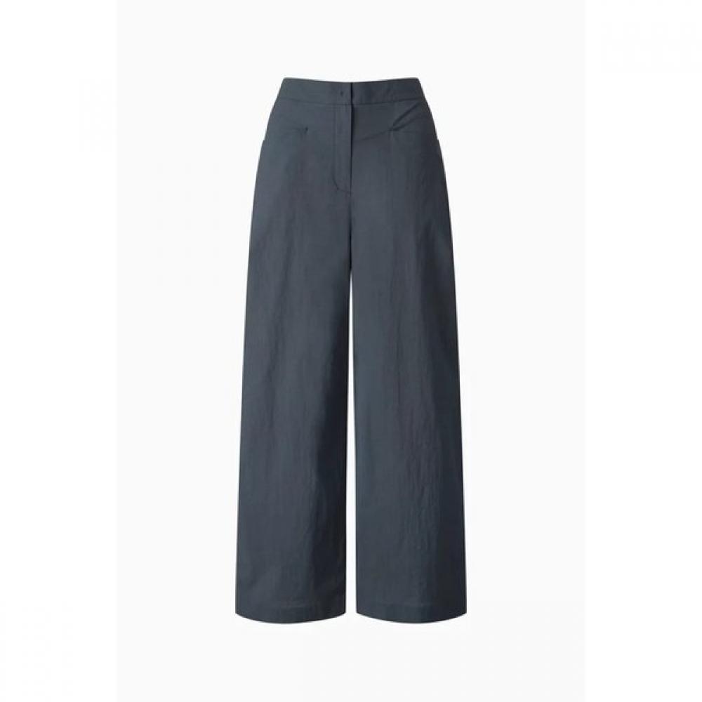 Benetton Diagonal Pocket Wide Pants Bapt96631 BK (black)/42
Benetton Diagonal Pocket Wide Pants Bapt96631 BK (black)/42