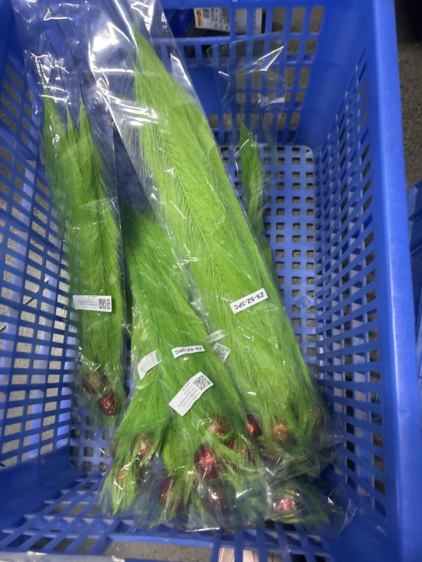 Plush Branch Green Vase Filler Furry Branch Pick One Size зелёный
Plush Branch Green Vase Filler Furry Branch Pick One Size зелёный