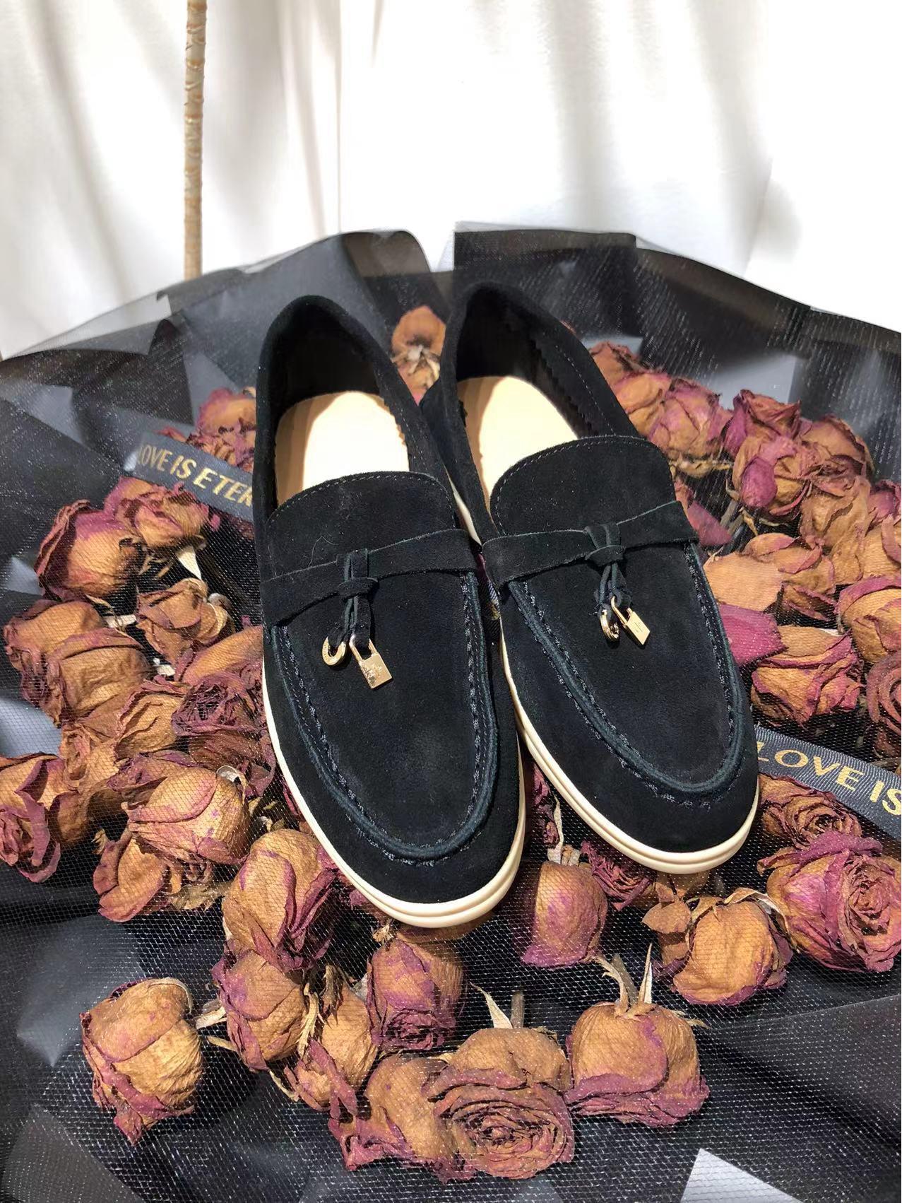 Жіночі шкіряні лофери в стилі ретро, британське взуття на плоскій підошві, доступні великі та малі розміри 35 чорний
Жіночі шкіряні лофери в стилі ретро, британське взуття на плоскій підошві, доступні великі та малі розміри 35 чорний