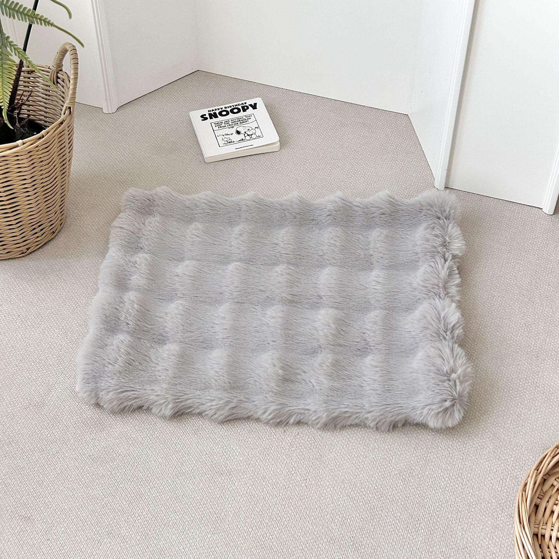 Cozy Winter Bubble Fleece Pet Mat - Thick Rabbit Fur Plush Cat Bed for Warm Sleep, Constant Temperature 40x50 cm серый
Cozy Winter Bubble Fleece Pet Mat - Thick Rabbit Fur Plush Cat Bed for Warm Sleep, Constant Temperature 40x50 cm серый