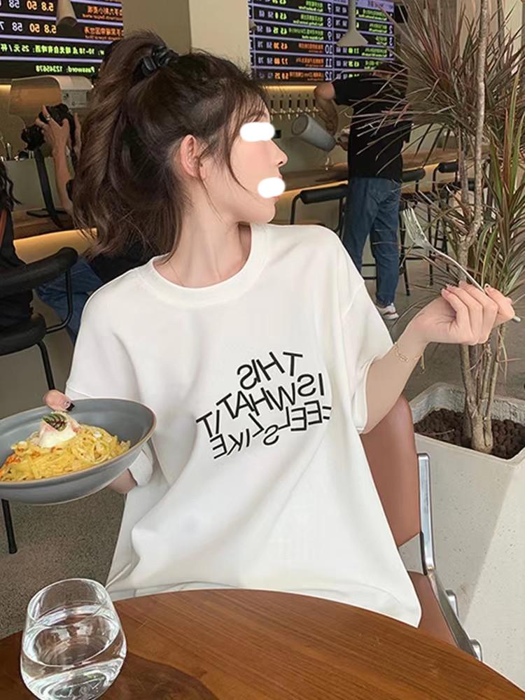 2025 new summer new printed letters loose and versatile cotton short-sleeved T-shirt women s design niche top M белый
2025 new summer new printed letters loose and versatile cotton short-sleeved T-shirt women s design niche top M белый