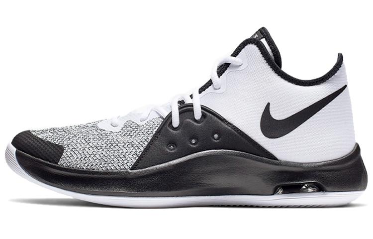 Nike Air Versitile 3 White Black AO4430-100 44
Nike Air Versitile 3 White Black AO4430-100 44