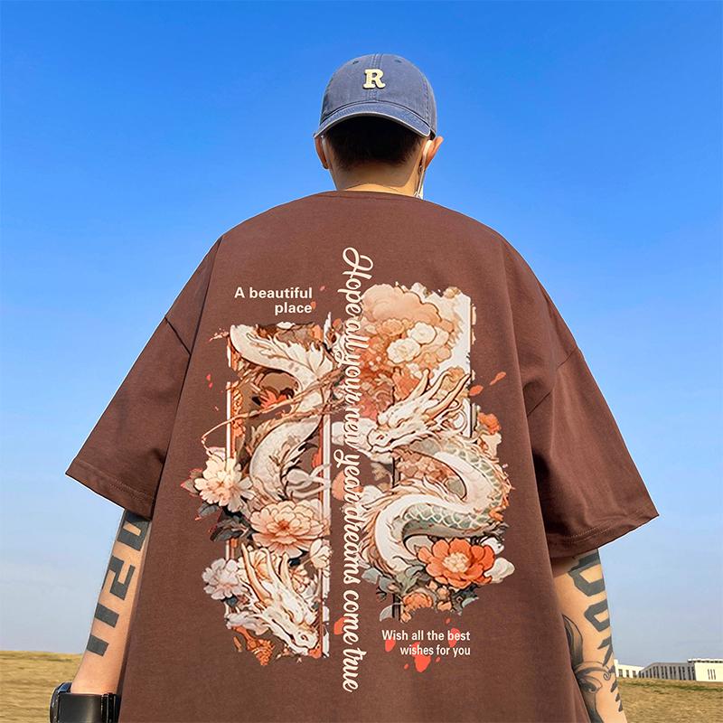 Красная футболка с коротким рукавом Год Дракона Мужская летняя плотная 100% хлопок с принтом в национальном стиле Свободная футболка с рукавом до локтя 4XL
Красная футболка с коротким рукавом Год Дракона Мужская летняя плотная 100% хлопок с принтом в национальном стиле Свободная футболка с рукавом до локтя 4XL