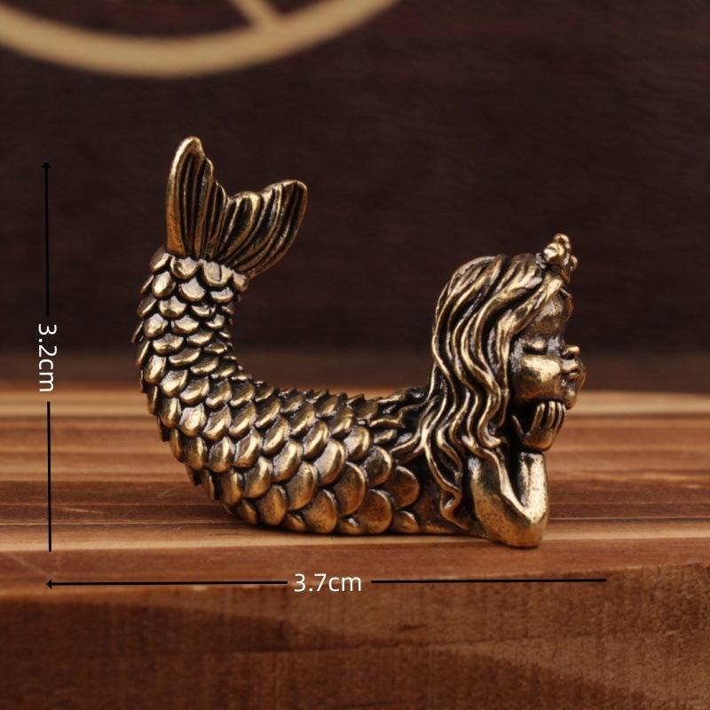 Мідна Гальванізована Русалка Настільний Маленький Орнамент для Домашнього Офісу Ретро Суцільна Мідна Чайна Фігурка Орнамент у Китайському Стилі
Мідна Гальванізована Русалка Настільний Маленький Орнамент для Домашнього Офісу Ретро Суцільна Мідна Чайна Фігурка Орнамент у Китайському Стилі