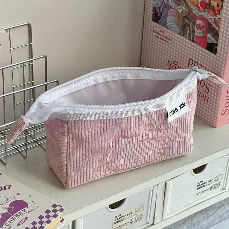 Kawaii Hello Kitty Pen Case Sanrio Kt Cat Makeup Bag High-Capacity Pen Bag Anime Girl Stationery Storage розовый
Kawaii Hello Kitty Pen Case Sanrio Kt Cat Makeup Bag High-Capacity Pen Bag Anime Girl Stationery Storage розовый