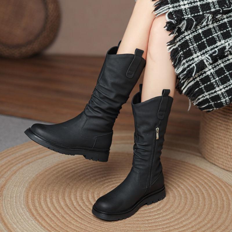 Детские ботинки средней высоты 2025 новые популярные осенние с зимней юбкой ботинки Мартина на плоской подошве плиссированные короткие ботинки бархатные полусапожки 40
Детские ботинки средней высоты 2025 новые популярные осенние с зимней юбкой ботинки Мартина на плоской подошве плиссированные короткие ботинки бархатные полусапожки 40