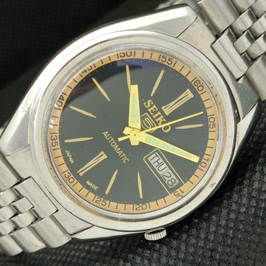 Б/У винтажные мужские часы SEIKO 5 AUTOMATIC JAPAN DAY/DATE черного цвета 598-a313180-9 SKU598-a313180
Б/У винтажные мужские часы SEIKO 5 AUTOMATIC JAPAN DAY/DATE черного цвета 598-a313180-9 SKU598-a313180
