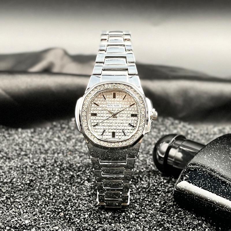 Роскошные женские квадратные кварцевые часы с циферблатом из гипсофилы и бриллиантовыми акцентами серебряный
Роскошные женские квадратные кварцевые часы с циферблатом из гипсофилы и бриллиантовыми акцентами серебряный