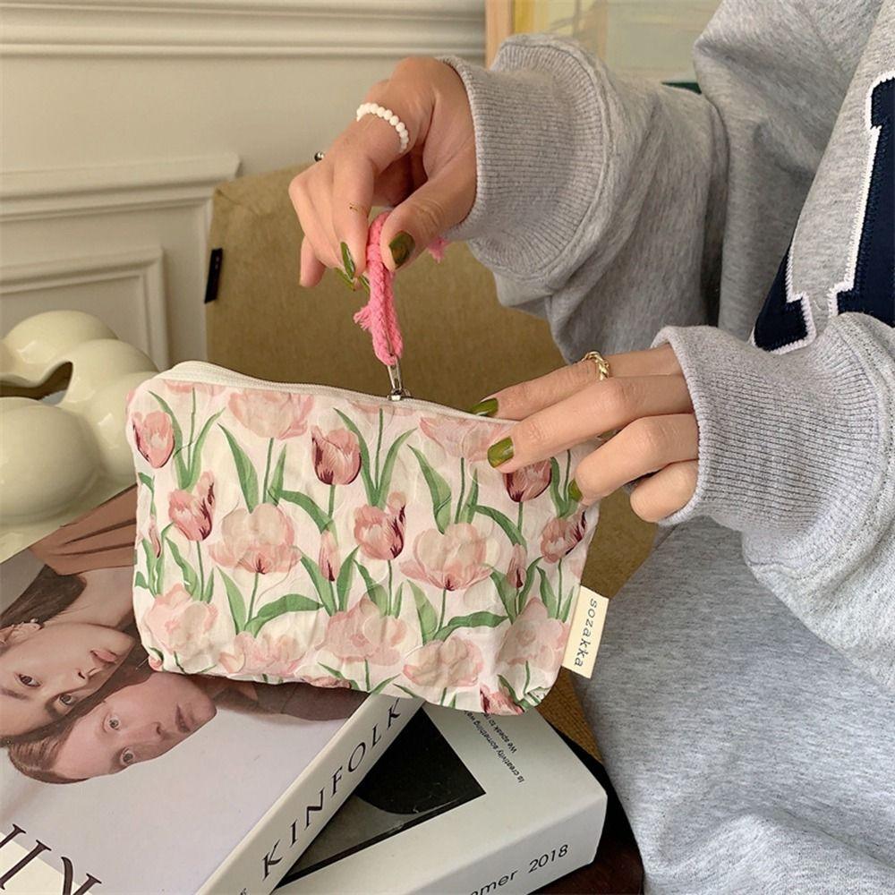 Dust-proof Floral Flower Cotton Tulip Jewelry Storage Bag Makeup Bags Small Cloth Bag Cosmetic Bag
Dust-proof Floral Flower Cotton Tulip Jewelry Storage Bag Makeup Bags Small Cloth Bag Cosmetic Bag