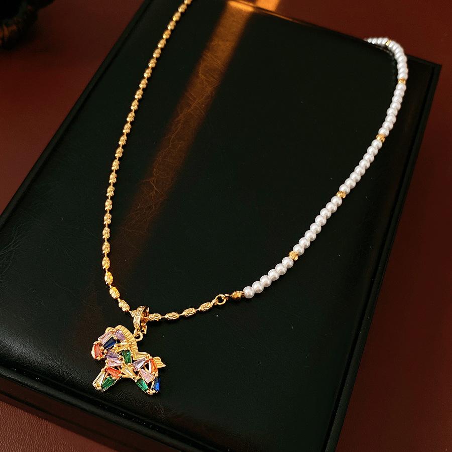 Medieval Niche Light Luxury Pony Necklace necklace
Medieval Niche Light Luxury Pony Necklace necklace
