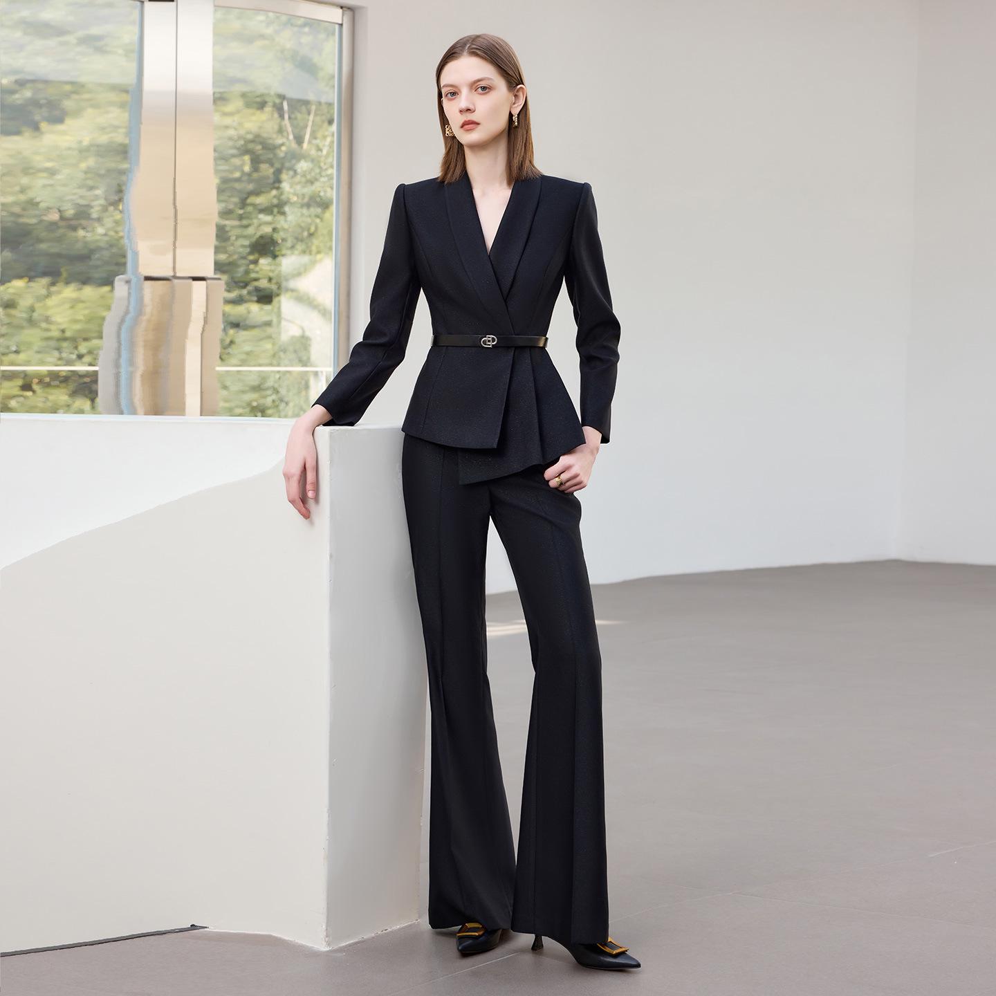 Элегантный женский костюмный набор с длинными рукавами черного цвета - Коллекция Осень/Зима 2025 для официальных мероприятий и профессиональной одежды. S
Элегантный женский костюмный набор с длинными рукавами черного цвета - Коллекция Осень/Зима 2025 для официальных мероприятий и профессиональной одежды. S