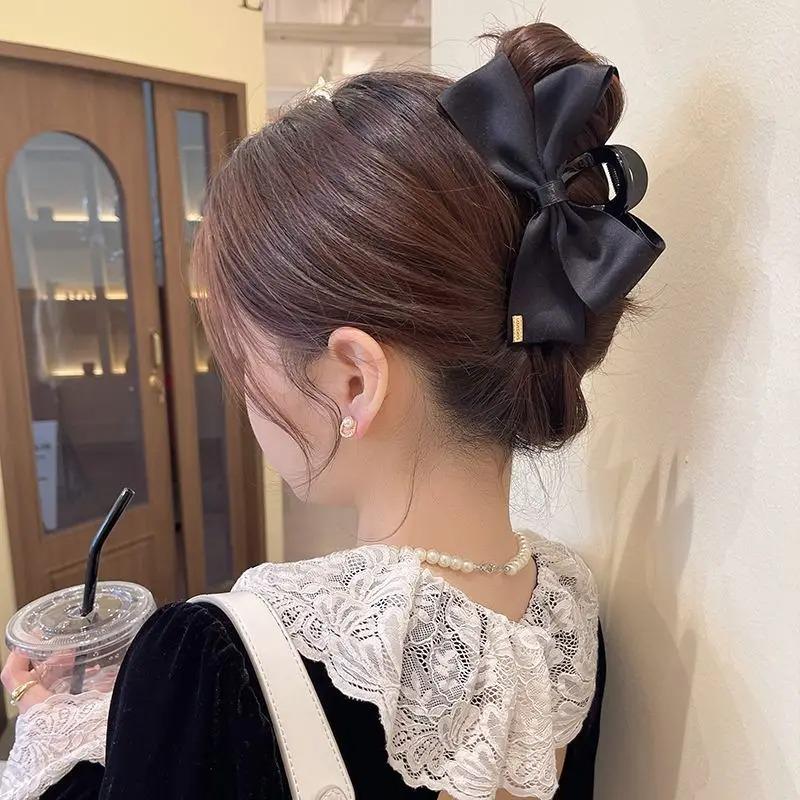 New Large Black Fabric Bow Grab Hair Clips Women s New Korean Style Hairpin Fashion Shark Cawl Clips Girls Hair Accessories
New Large Black Fabric Bow Grab Hair Clips Women s New Korean Style Hairpin Fashion Shark Cawl Clips Girls Hair Accessories