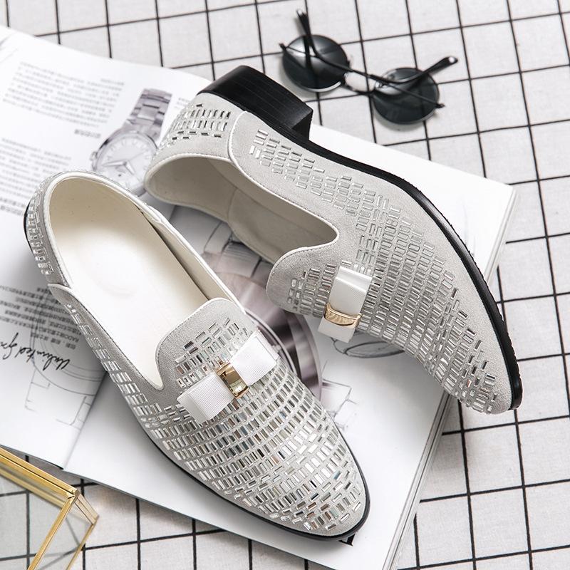 Large size 2025 rhinestone leather shoes overalls men s shoes fashion new pointed small leather shoes nightclub hairstylist 47 38
Large size 2025 rhinestone leather shoes overalls men s shoes fashion new pointed small leather shoes nightclub hairstylist 47 38