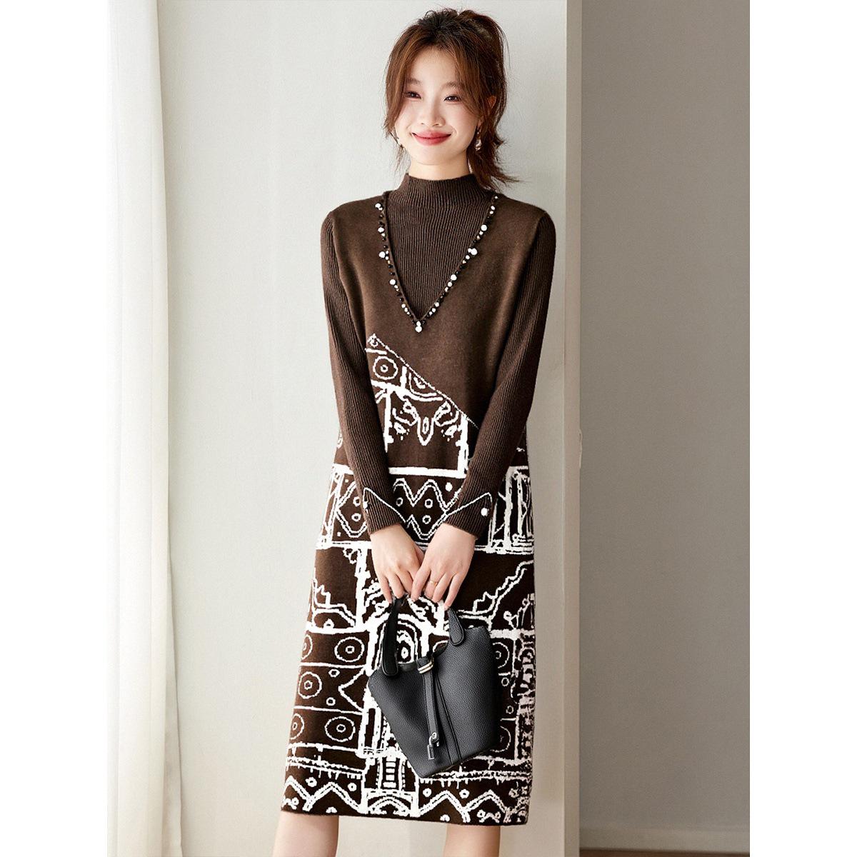 2025 Autumn Winter Women s Stylish Layered Knit Vest & Half-High Collar Wool Dress Set M кофейный
2025 Autumn Winter Women s Stylish Layered Knit Vest & Half-High Collar Wool Dress Set M кофейный