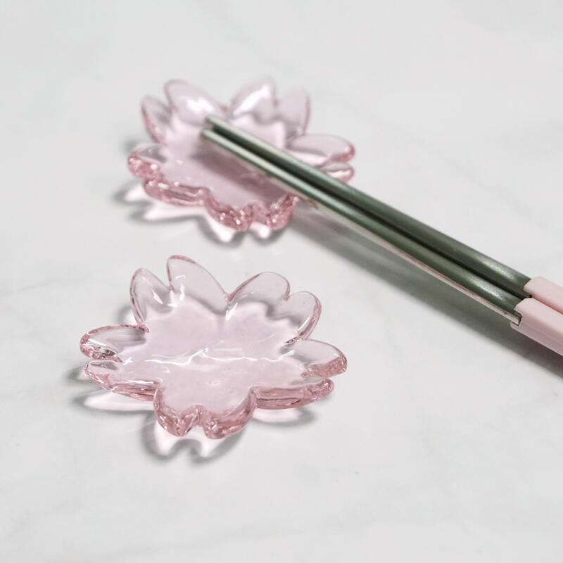 Lucky four-leaf clover cherry blossom glass chopstick rest spoon rest cherry blossoms
Lucky four-leaf clover cherry blossom glass chopstick rest spoon rest cherry blossoms