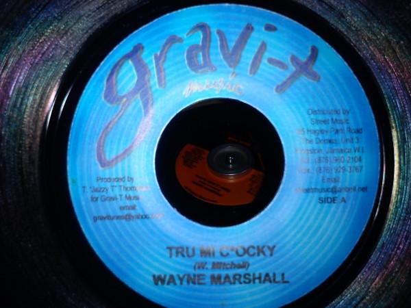 7-дюймовая пластинка WAYNE MARSHALL / BLING DAWG - Tru Mi C*ocky / Nah Nuh Jail NONE Gravi-T Music Ямайка Регги, Ска и Даб Б/У
7-дюймовая пластинка WAYNE MARSHALL / BLING DAWG - Tru Mi C*ocky / Nah Nuh Jail NONE Gravi-T Music Ямайка Регги, Ска и Даб Б/У