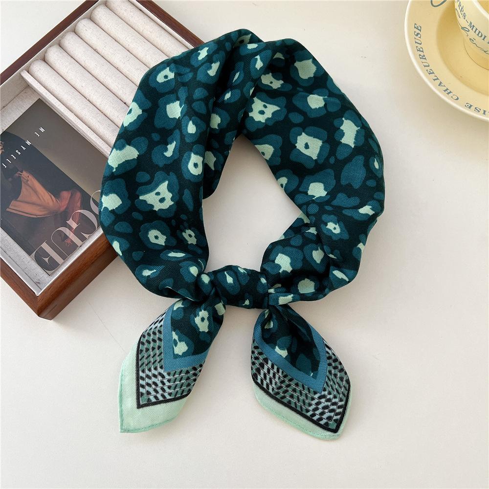 65*65cm Square Hair Scarf Cotton Bandanas Hairband Headband Hairscarf Headscarf Turban Shawl Wrap
65*65cm Square Hair Scarf Cotton Bandanas Hairband Headband Hairscarf Headscarf Turban Shawl Wrap