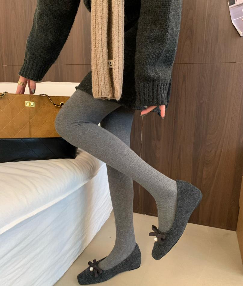 2025 autumn and winter new bow women s shoes plush shoes thick heel Mary Jane shoes single shoes women 39 серый
2025 autumn and winter new bow women s shoes plush shoes thick heel Mary Jane shoes single shoes women 39 серый