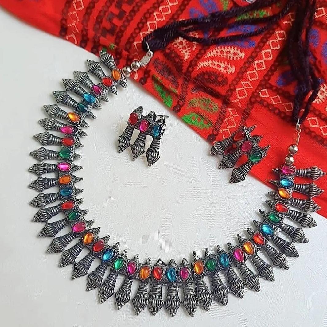 Exotic Flora Fashion Women s Rajasthani Colorfull Beads Choker (многокрасочный) 
Exotic Flora Fashion Women s Rajasthani Colorfull Beads Choker (многокрасочный)